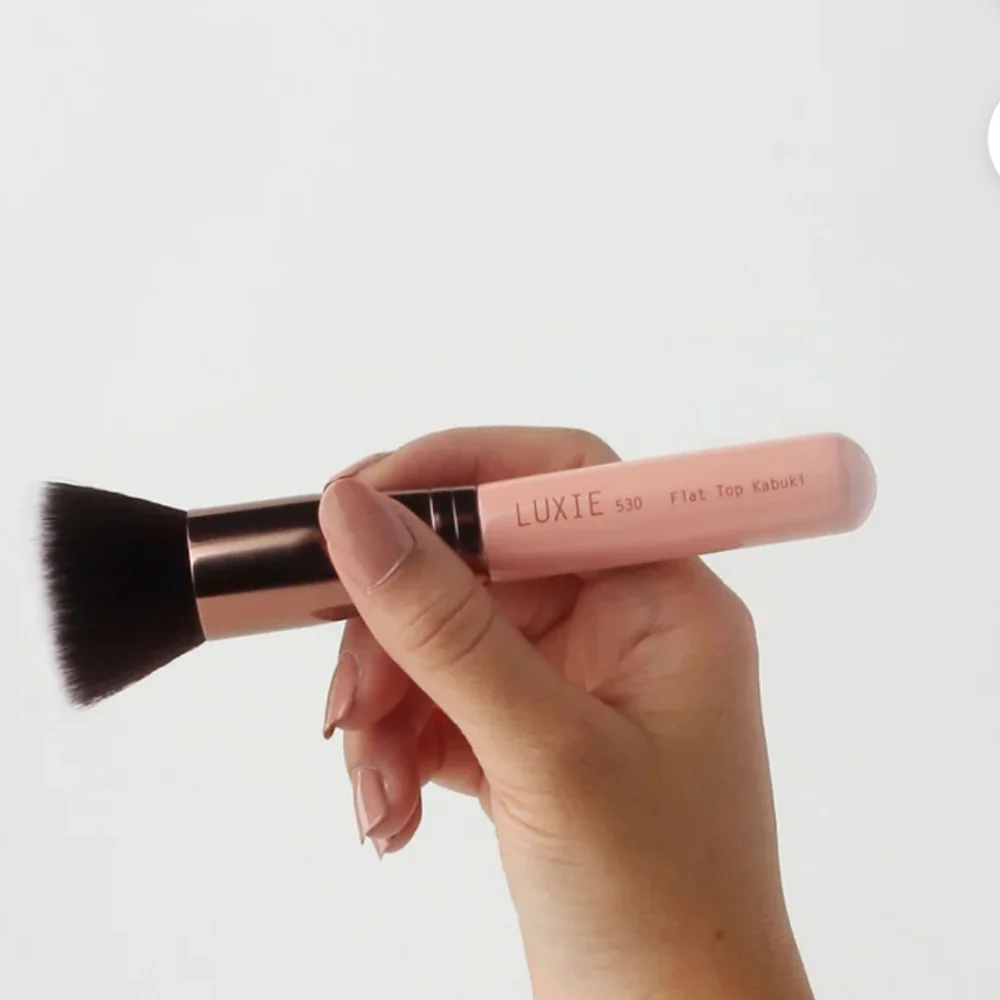 🌺Luxie Powder Brush Makeup Brush Kabuki Brush #530
